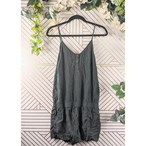 Monrow Women's Romper Rayon Green Sleeveless Pockets Size Medium